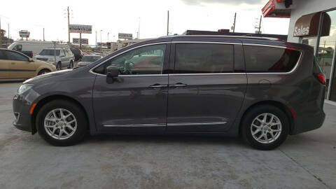 2020 Chrysler Pacifica Touring L