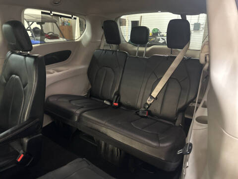 2019 Chrysler Pacifica Touring L