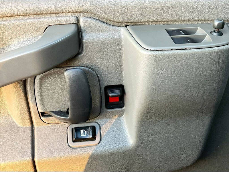 2022 GMC Savana 2500