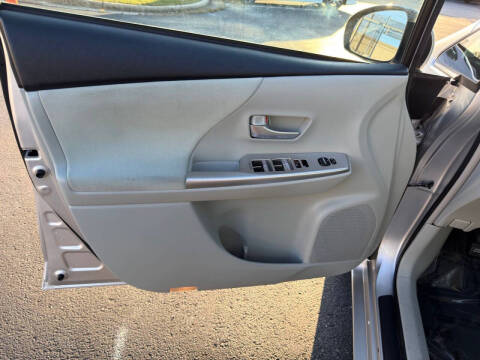 2012 Toyota Prius v Two