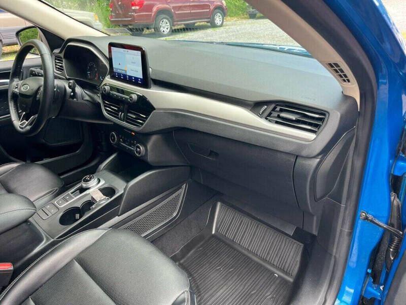 2020 Ford Escape SEL