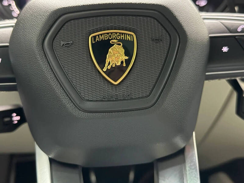2021 Lamborghini Urus
