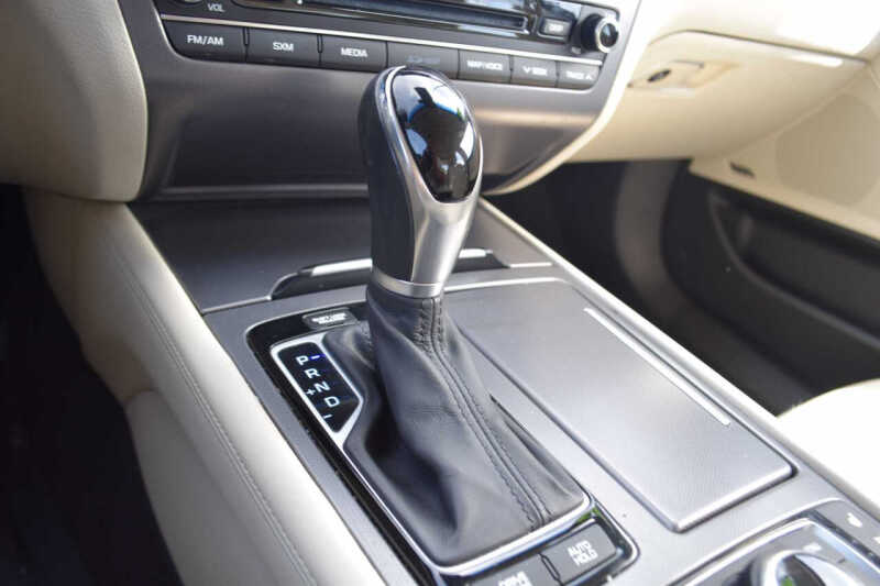 2015 Hyundai Genesis