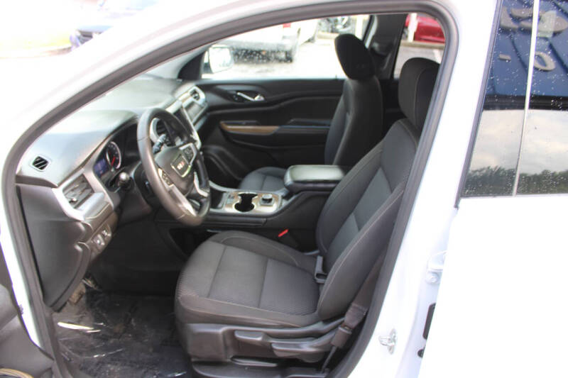 2023 GMC Acadia SLE