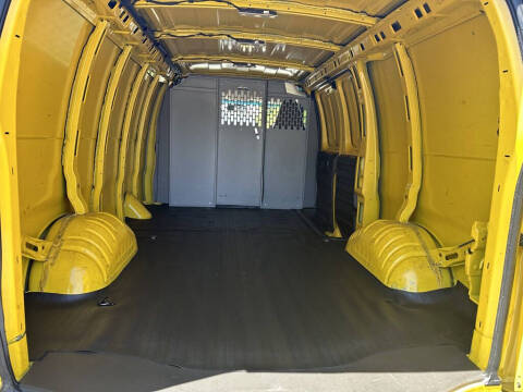 2022 Chevrolet Express 2500