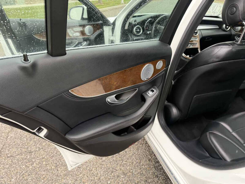 2016 Mercedes-Benz C-Class