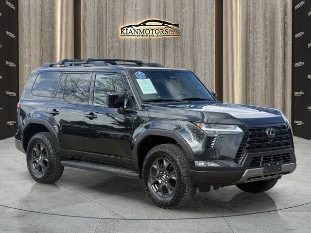 2024 Lexus GX Overtrail's photo