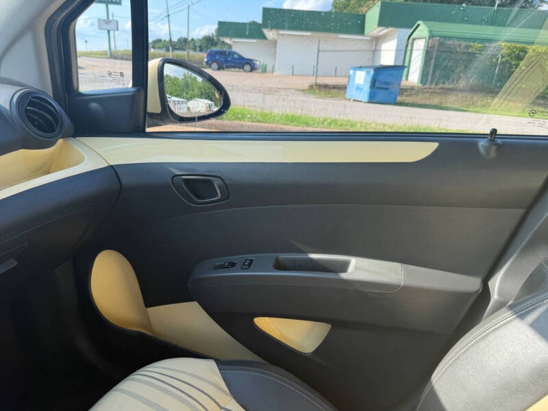 2013 Chevrolet Spark 1LT Auto