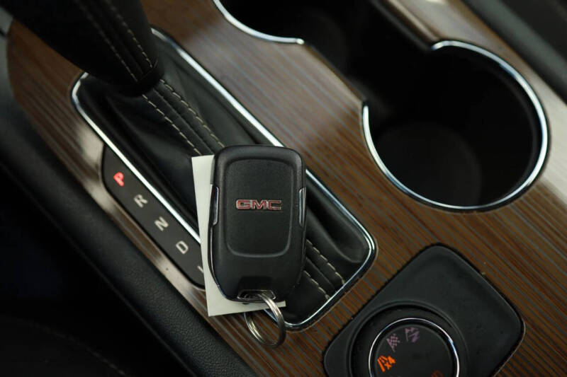 2018 GMC Acadia SLE-2