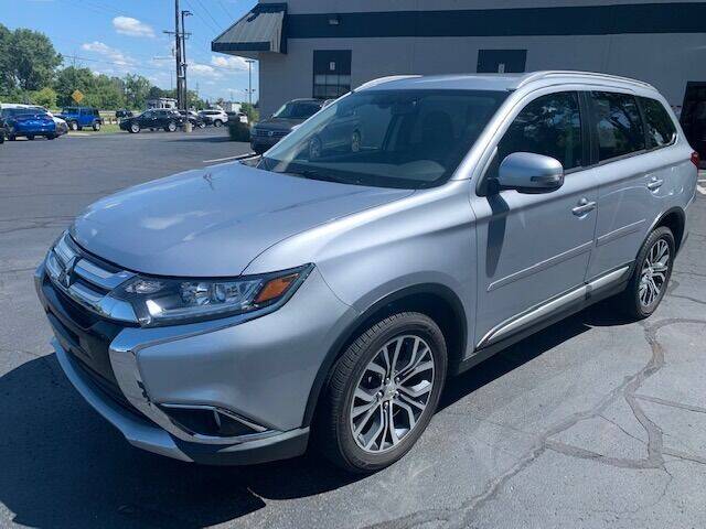 2017 Mitsubishi Outlander for sale at Lighthouse Auto Sales in Holland MI