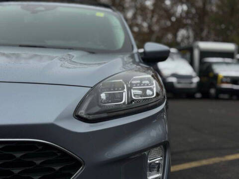 2022 Ford Escape Titanium