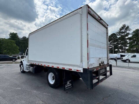 2017 Freightliner M2 106