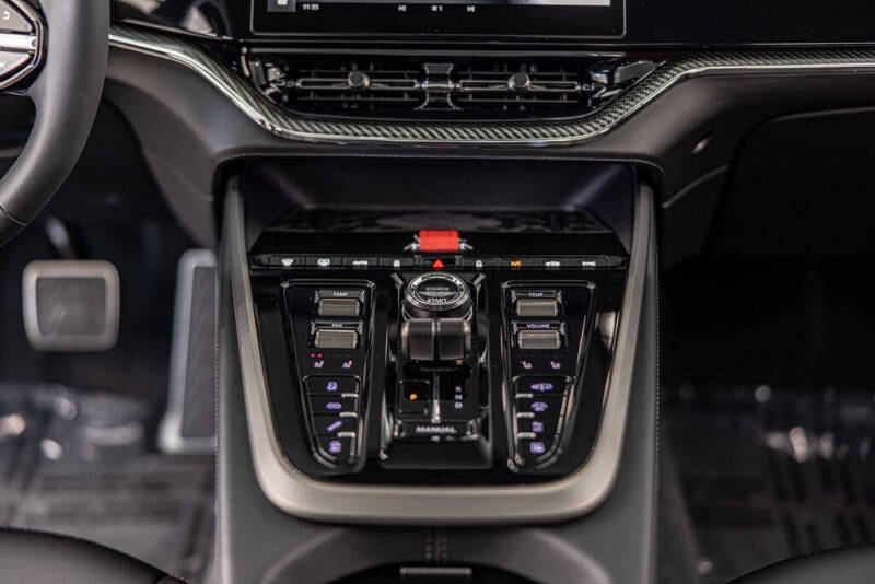 2026 Aston Martin DBX S