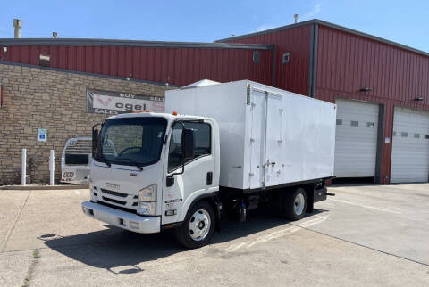 2017 Isuzu NRR