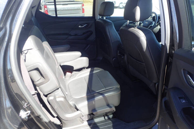 2021 Chevrolet Traverse LT Leather