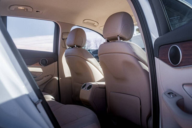 2022 Mercedes-Benz GLC GLC 300