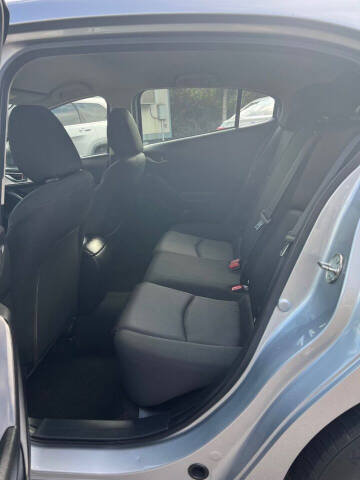 2017 Mazda MAZDA3 Sport