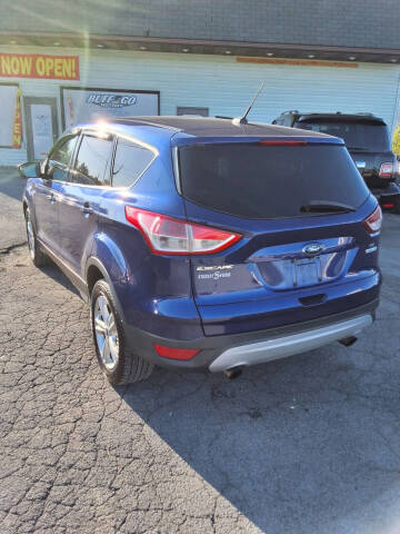 2015 Ford Escape SE