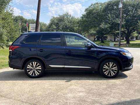 2020 Mitsubishi Outlander SE