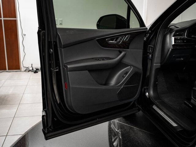 2021 Audi Q7 quattro Premium Plus 55 TFSI