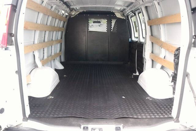 2024 GMC Savana 2500