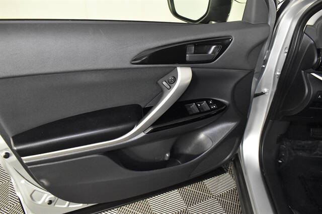 2024 Mitsubishi Eclipse Cross LE