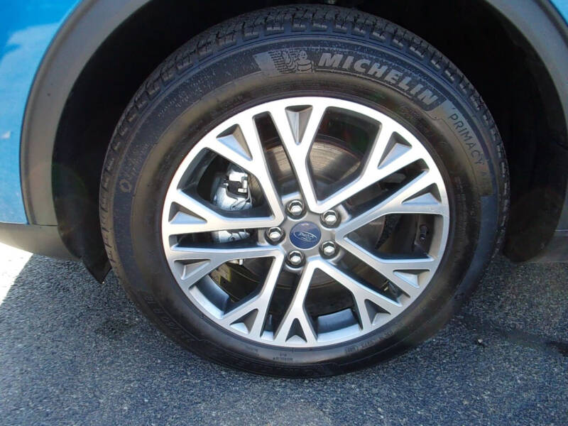 2021 Ford Escape SEL