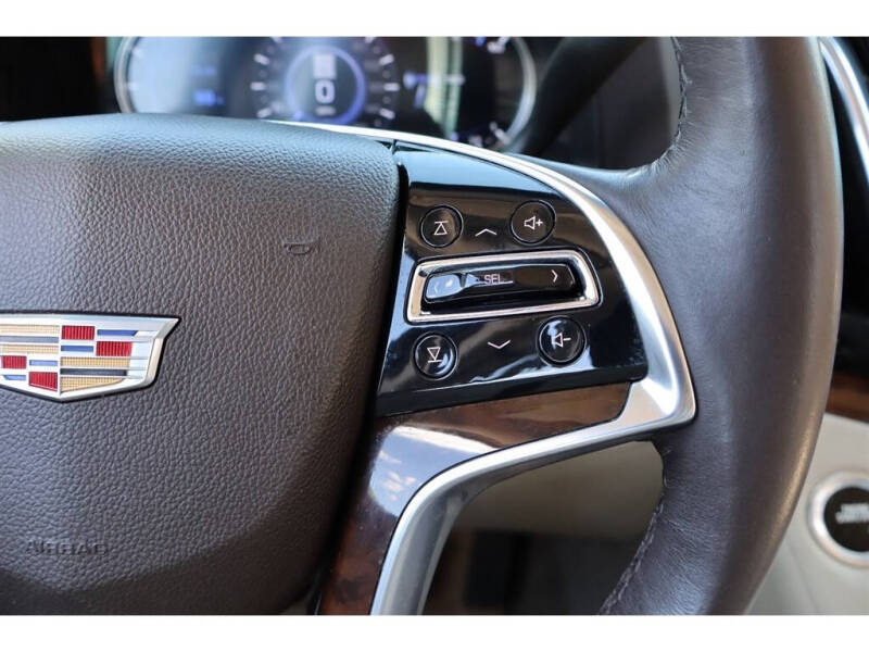 2017 Cadillac Escalade Luxury