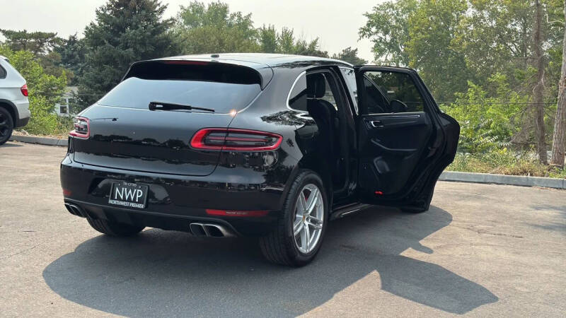 2015 Porsche Macan Turbo