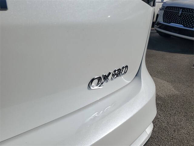 2026 Infiniti QX80 Luxe