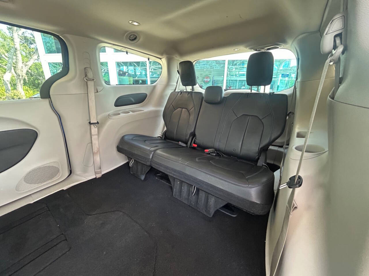 2021 Chrysler Pacifica 28