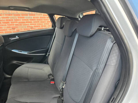 2014 Hyundai Accent SE