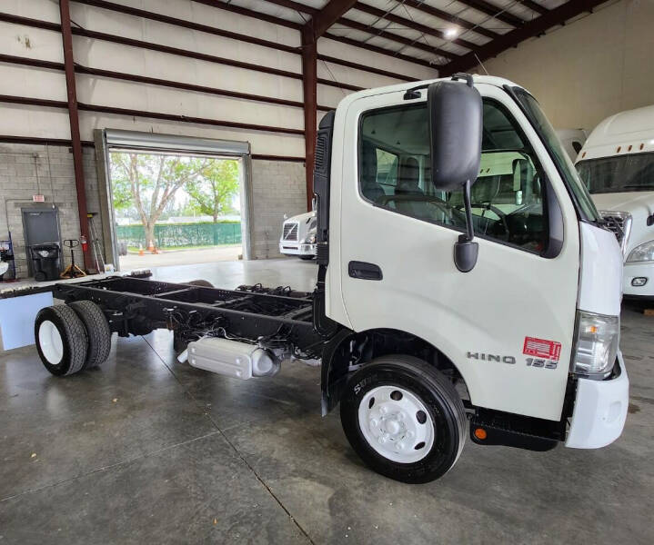 2016 Hino 155