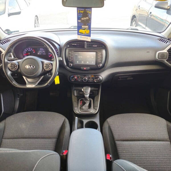 2021 Kia Soul GT-Line