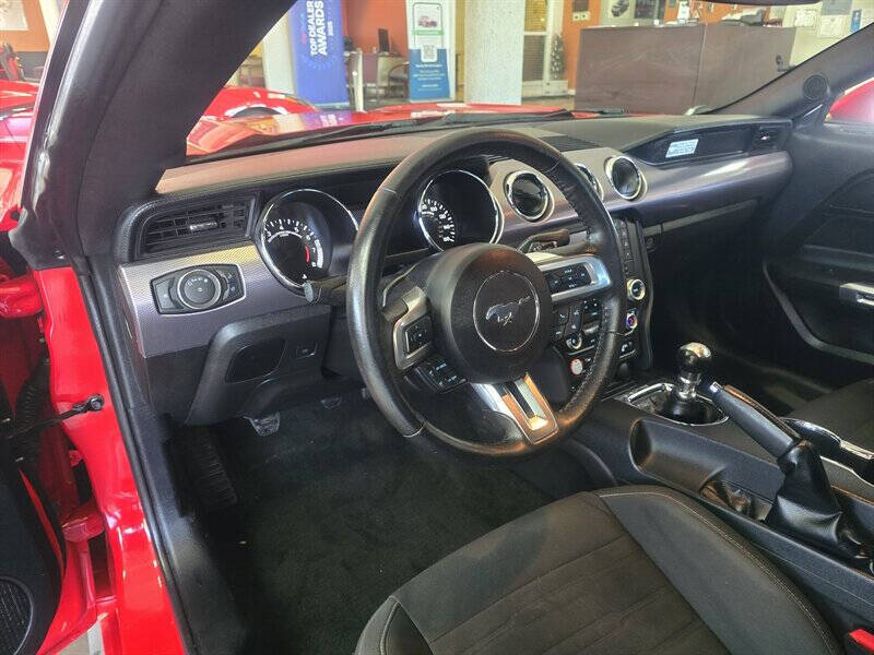 2017 Ford Mustang EcoBoost