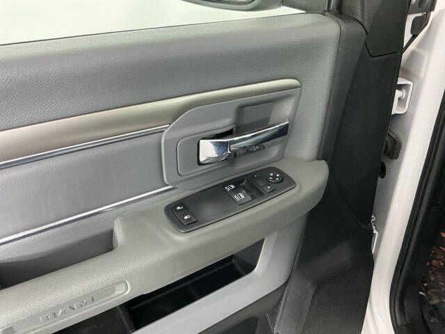 2019 RAM 1500 Classic SLT