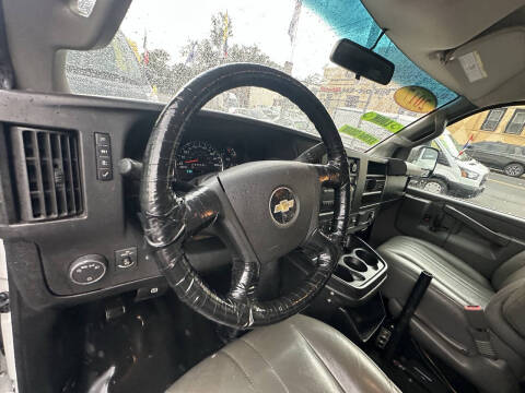 2017 Chevrolet Express 2500