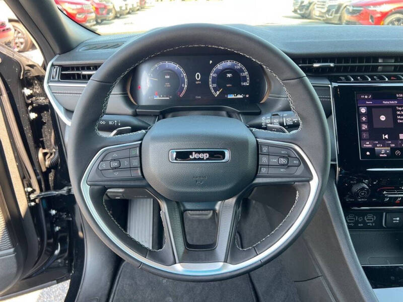 2025 Jeep Grand Cherokee Laredo X