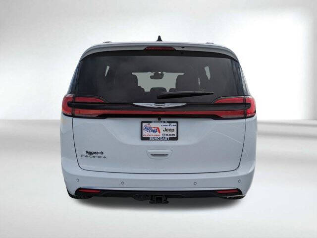 2026 Chrysler Pacifica Pinnacle
