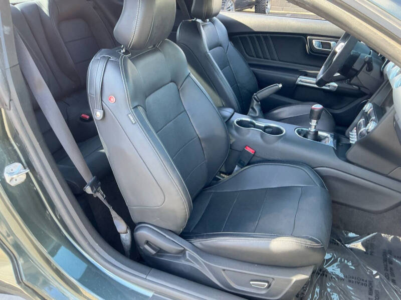 2015 Ford Mustang EcoBoost Premium
