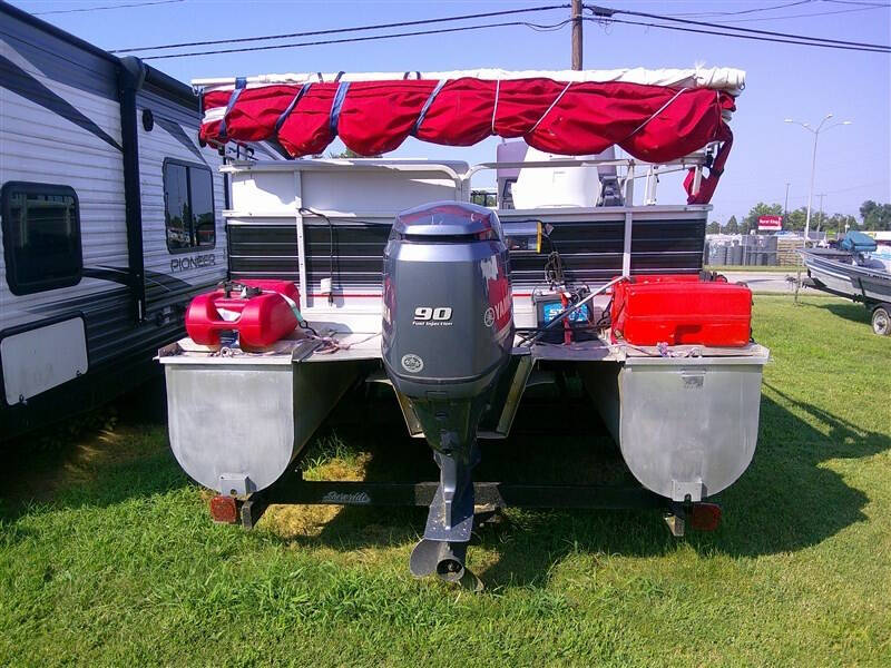 1990 Lowe Boats 242 PONTOON
