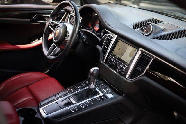 2015 Porsche Macan S