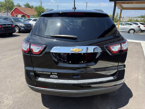 2017 Chevrolet Traverse LT
