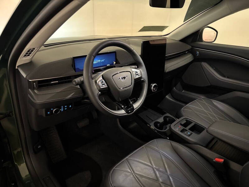 2025 Ford Mustang Mach-E Select