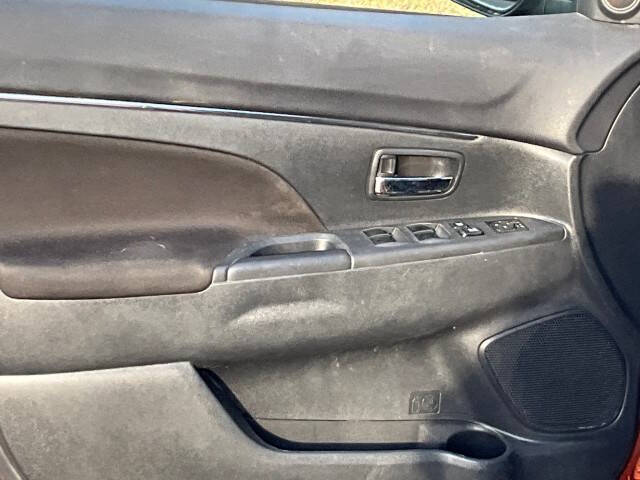 2023 Mitsubishi Outlander Sport S