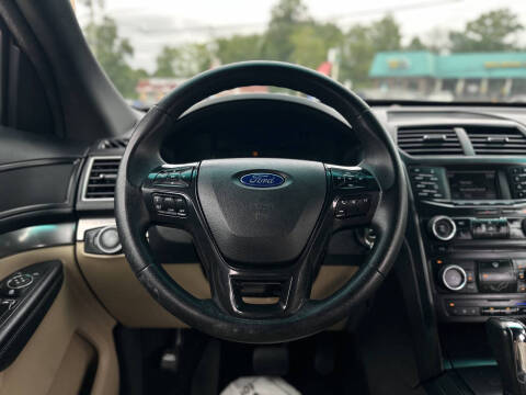 2016 Ford Explorer