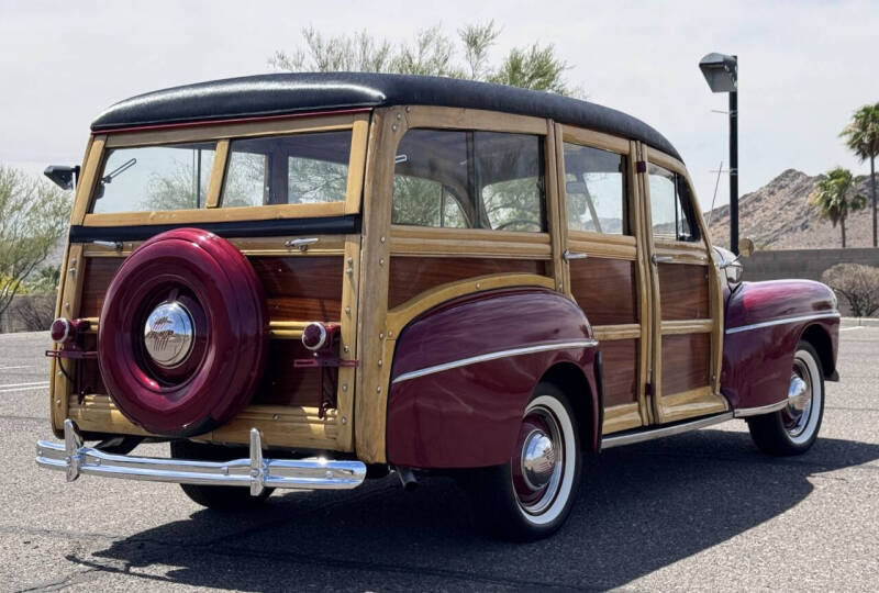 1948 Ford Super Deluxe