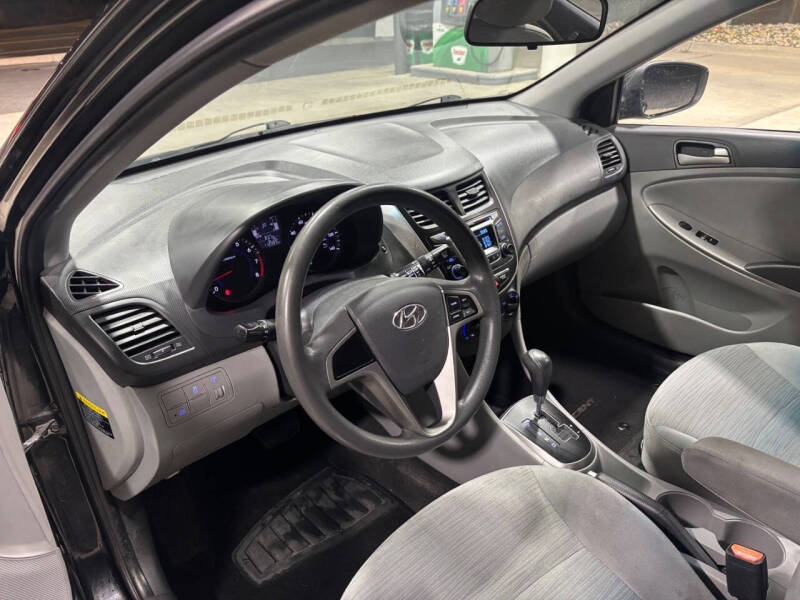 2016 Hyundai Accent SE