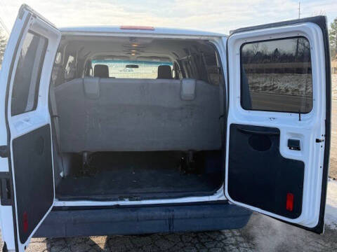 2013 Ford E-Series E-350 SD XL