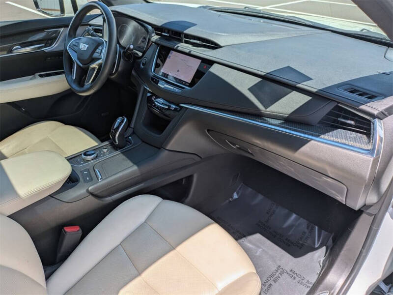 2022 Cadillac XT5 Sport